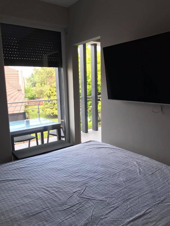 Oasis Residence ไฮจ์ดุสโซบอสโล ภายนอก รูปภาพ